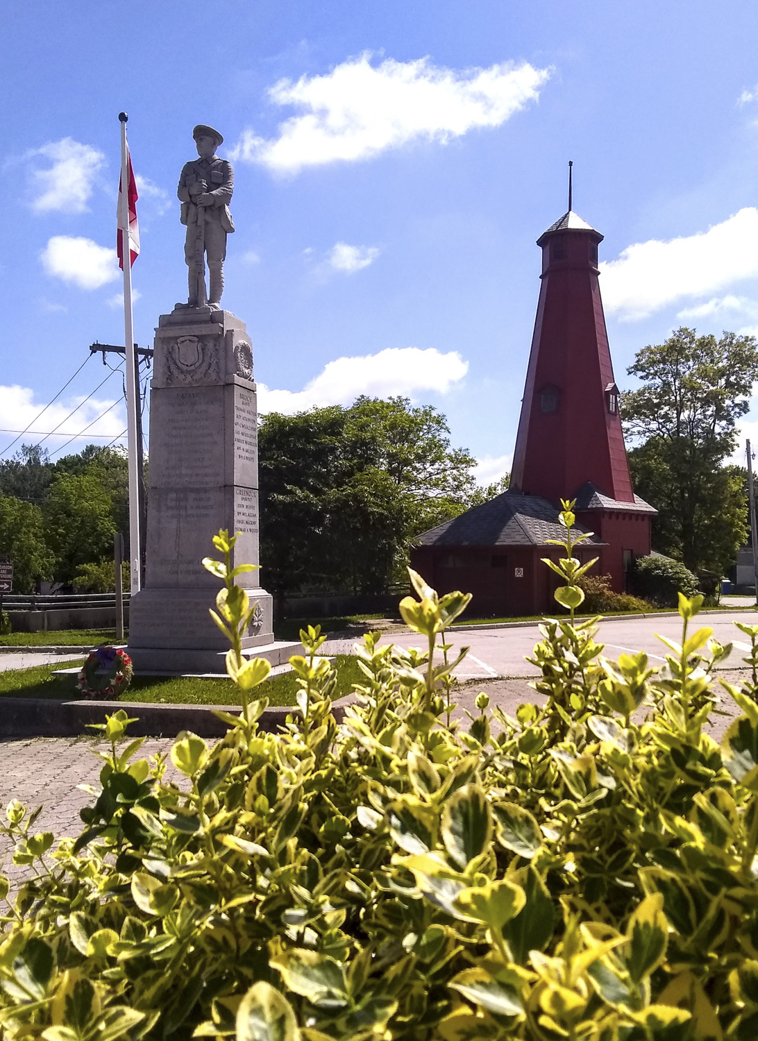 Paisley Real Estate War Memorial - Wendy Brown (1)