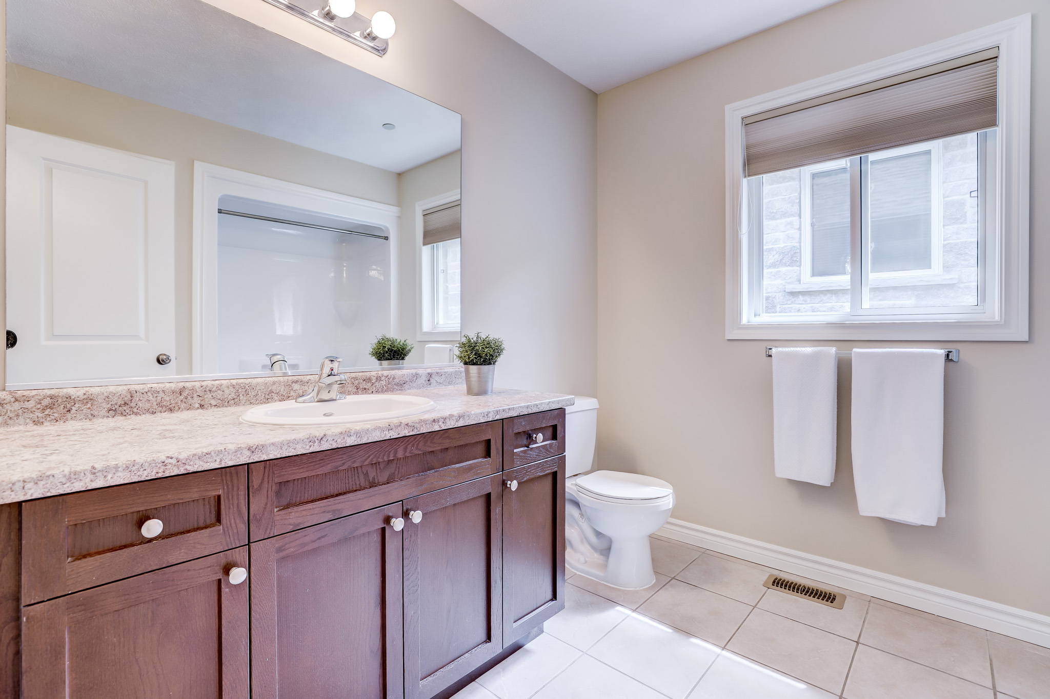 1847 8th Ave West-55