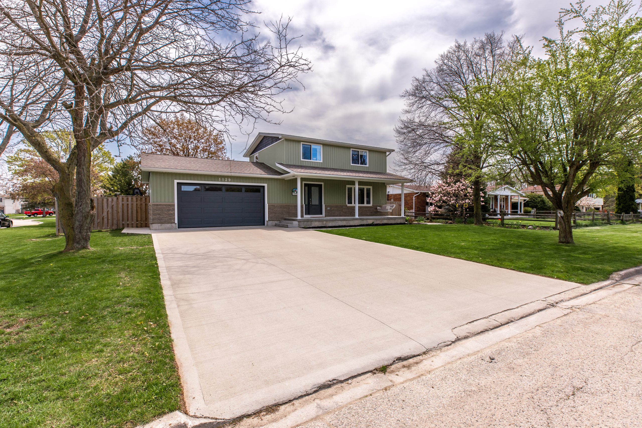 Home For Sale Kincardine-3