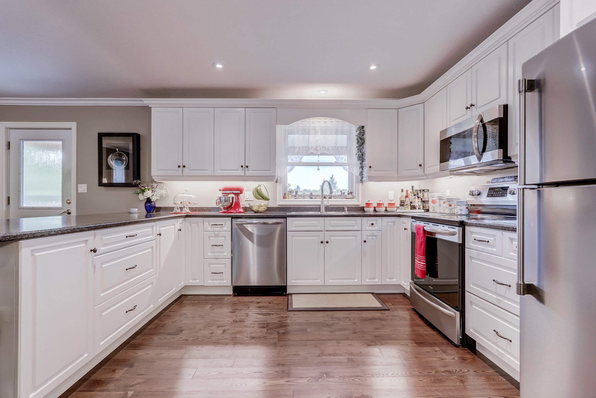 Traverston Homes For Sale 19