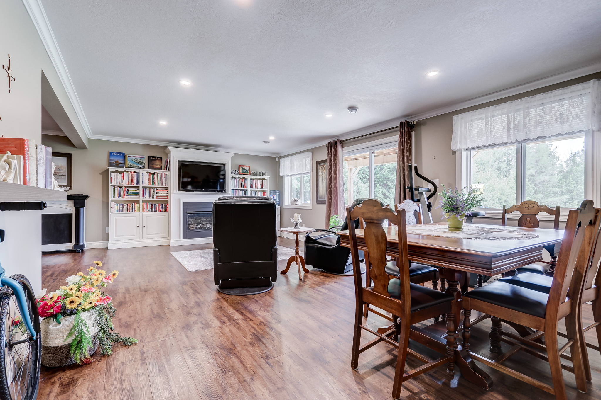 Traverston Homes For Sale 28