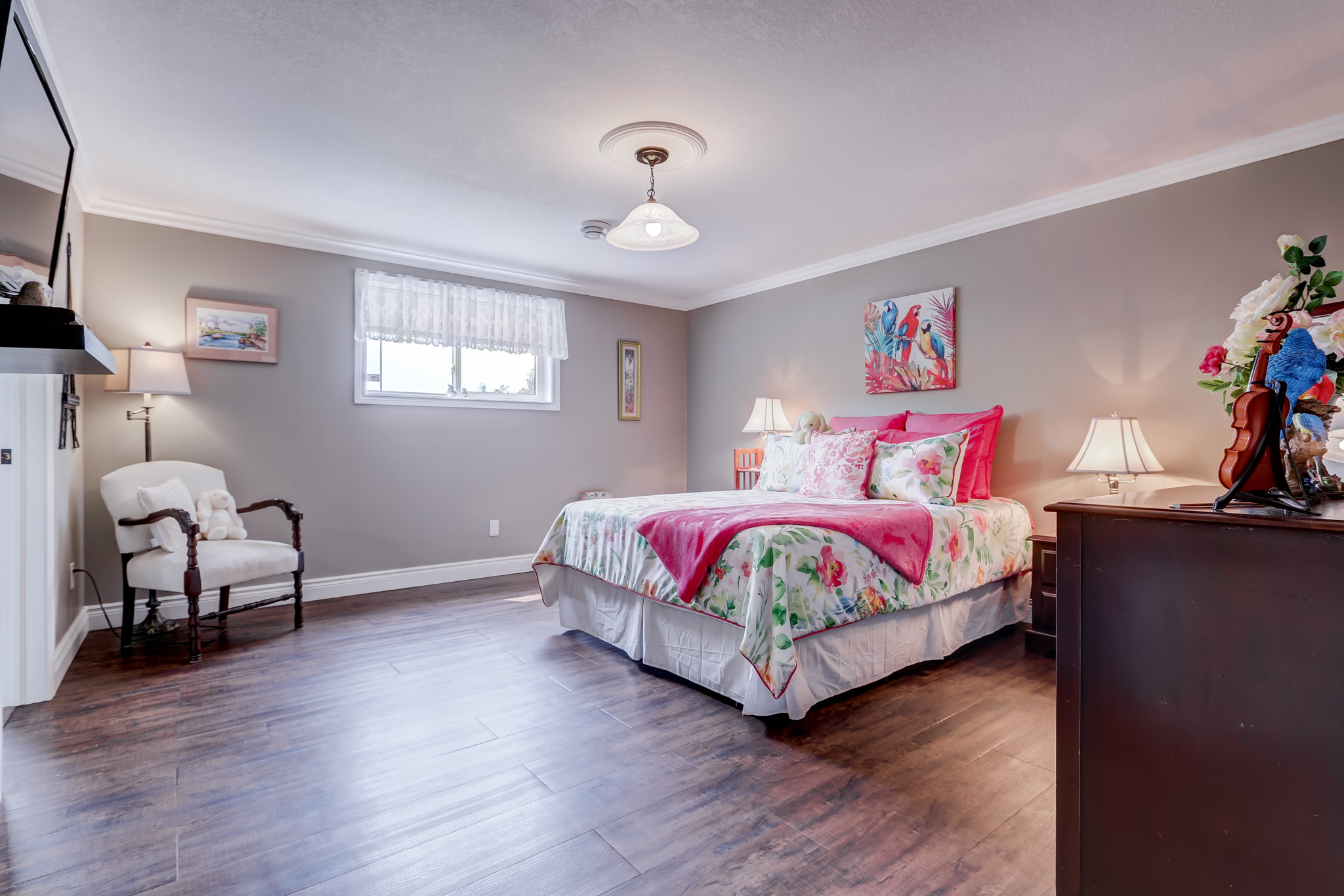 Traverston Homes For Sale 36