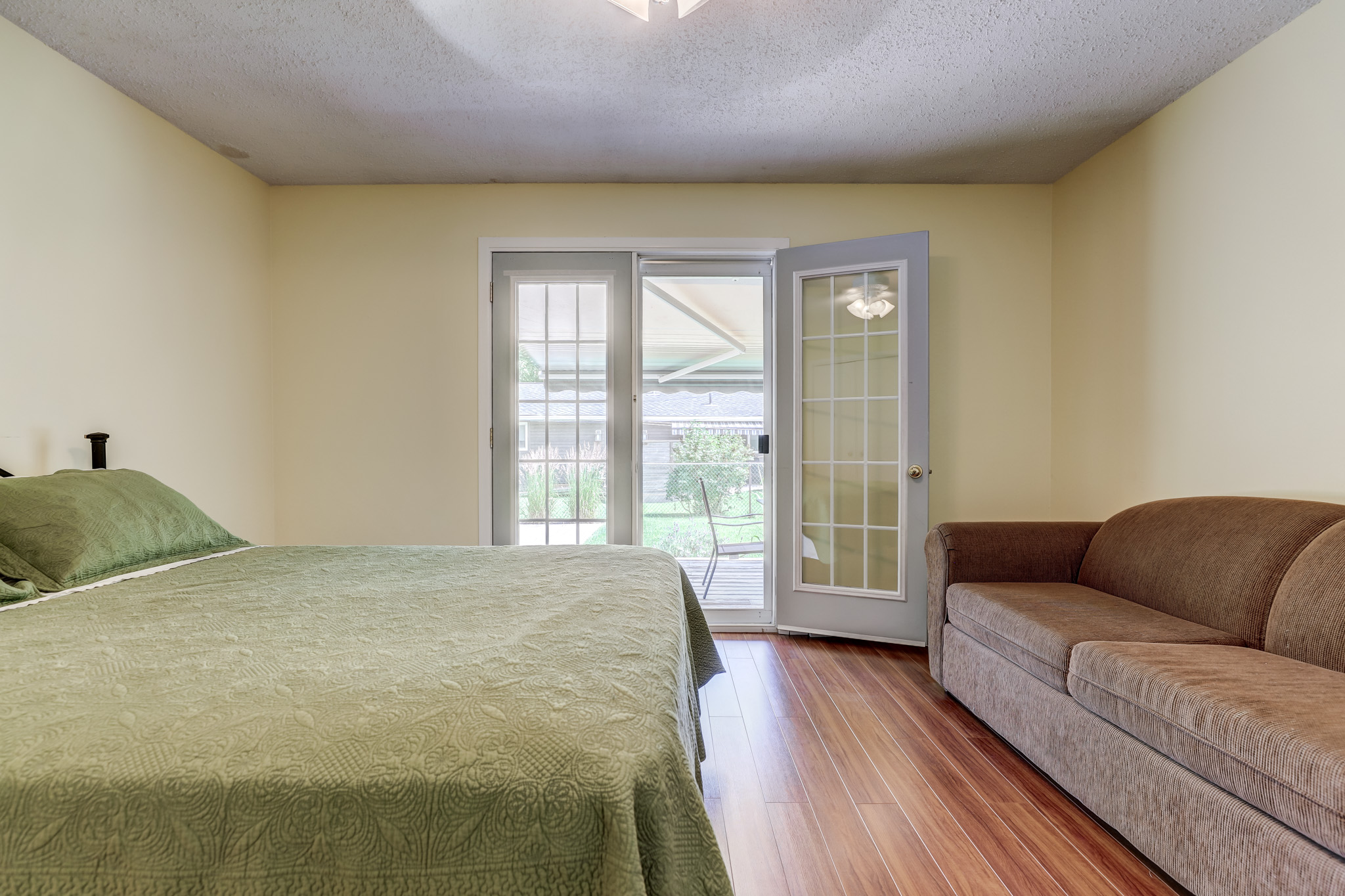 274 windsdoor Blvd