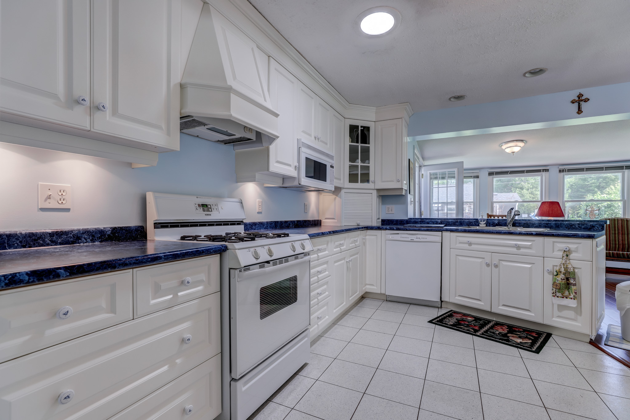 274 windsdoor Blvd