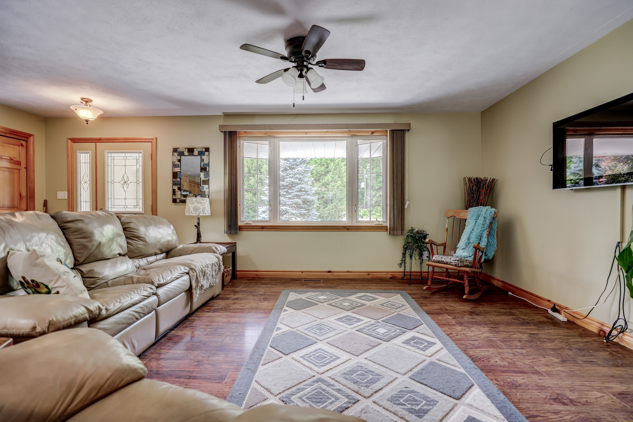 Homes for Sale Chatsworth