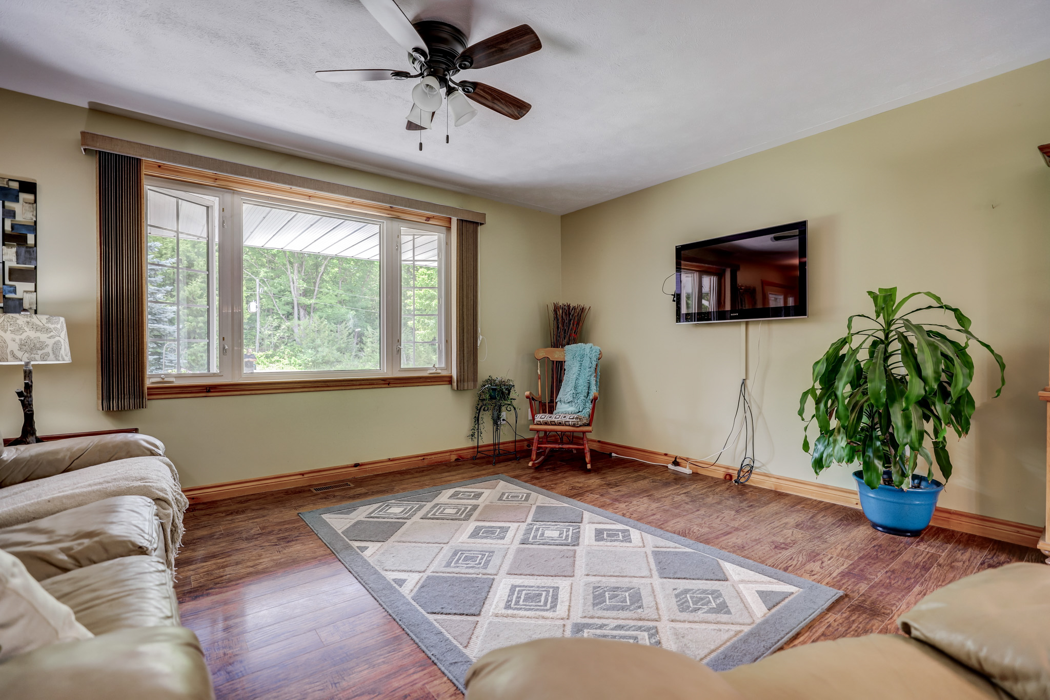 Homes for Sale Chatsworth