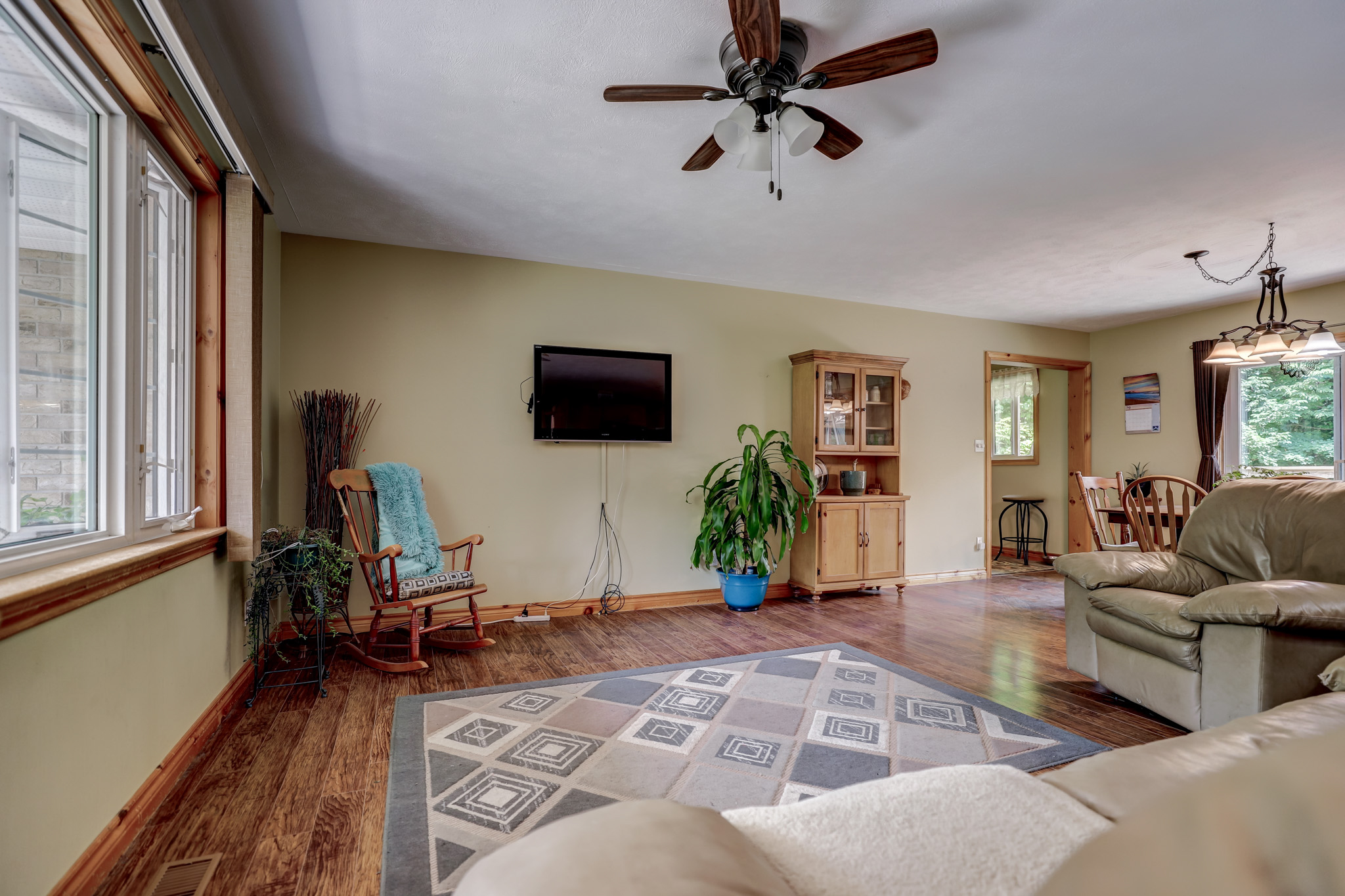 Homes for Sale Chatsworth